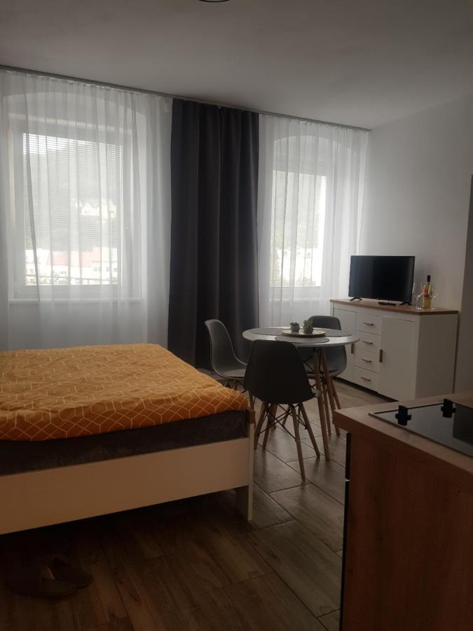Apartman Ursula ヤーヒモフ エクステリア 写真